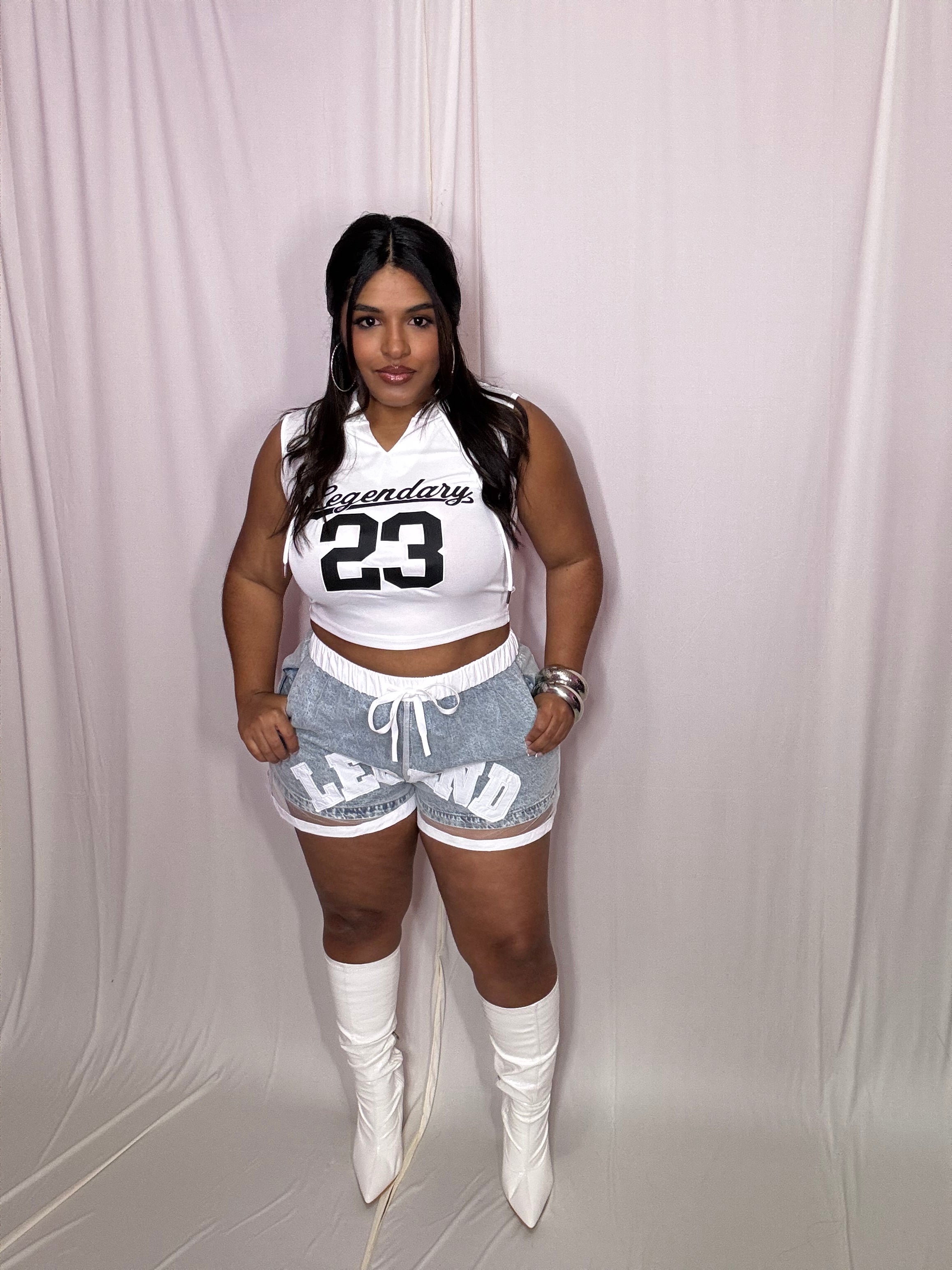 LEGEND WHITE SHORT